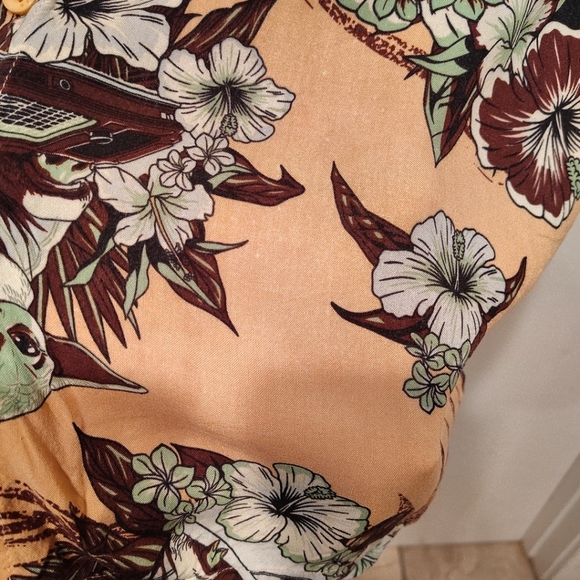 Star Wars Men's Yoda Baby Grogu Graphic Print Hawaiian Shirt Sz L Short Sleeve - Picture 5 of 7